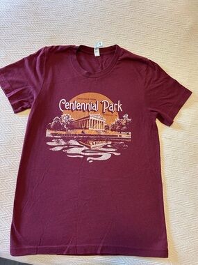 Centennial Park Graphic Tee - Burgundy size Small